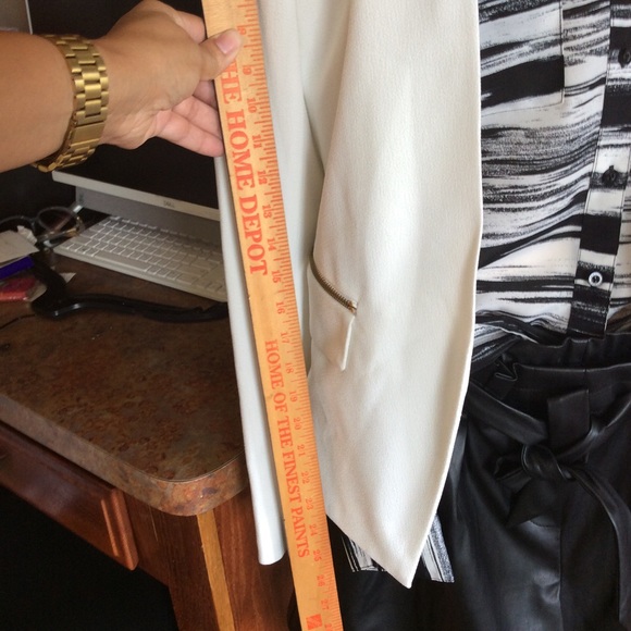 Robert Rodriguez Cream Open Crepe Zip Blazer/Jacket Size 6, NWT - Picture 3 of 12